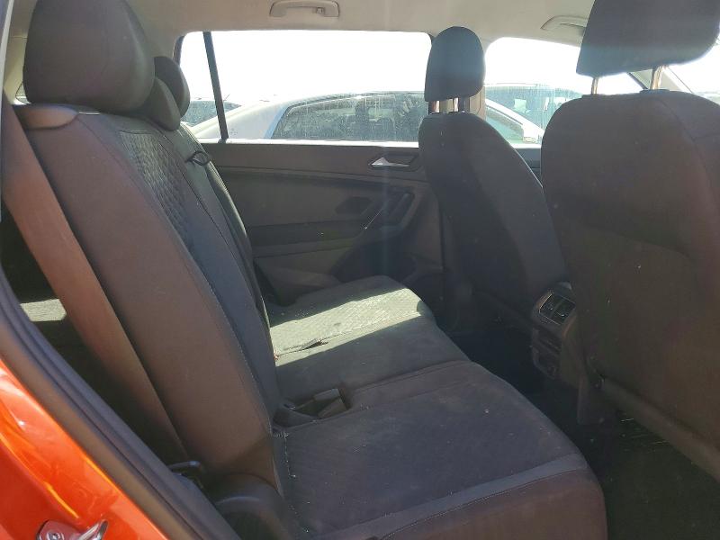 Продаж на аукціоні авто 2018 Volkswagen Tiguan, vin: 3VV0B7AX5JM112243, номер лоту: 46621266