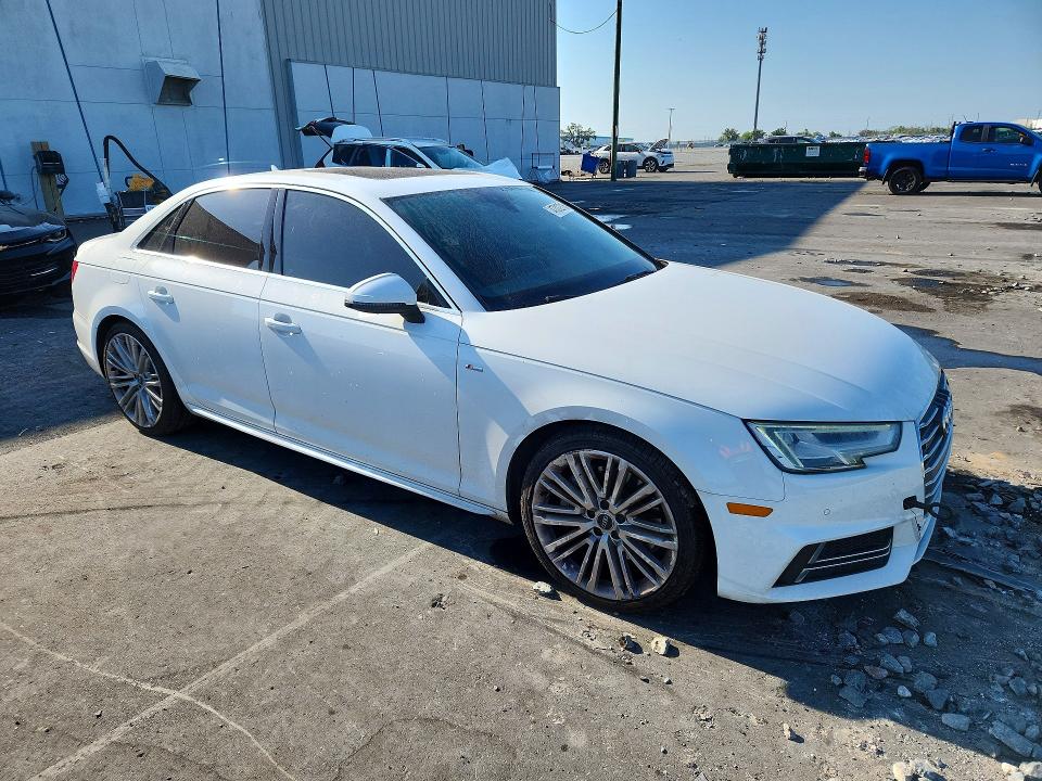 Продаж на аукціоні авто 2017 Audi A4, vin: WAUFNAF45HN006948, номер лоту: 47312716