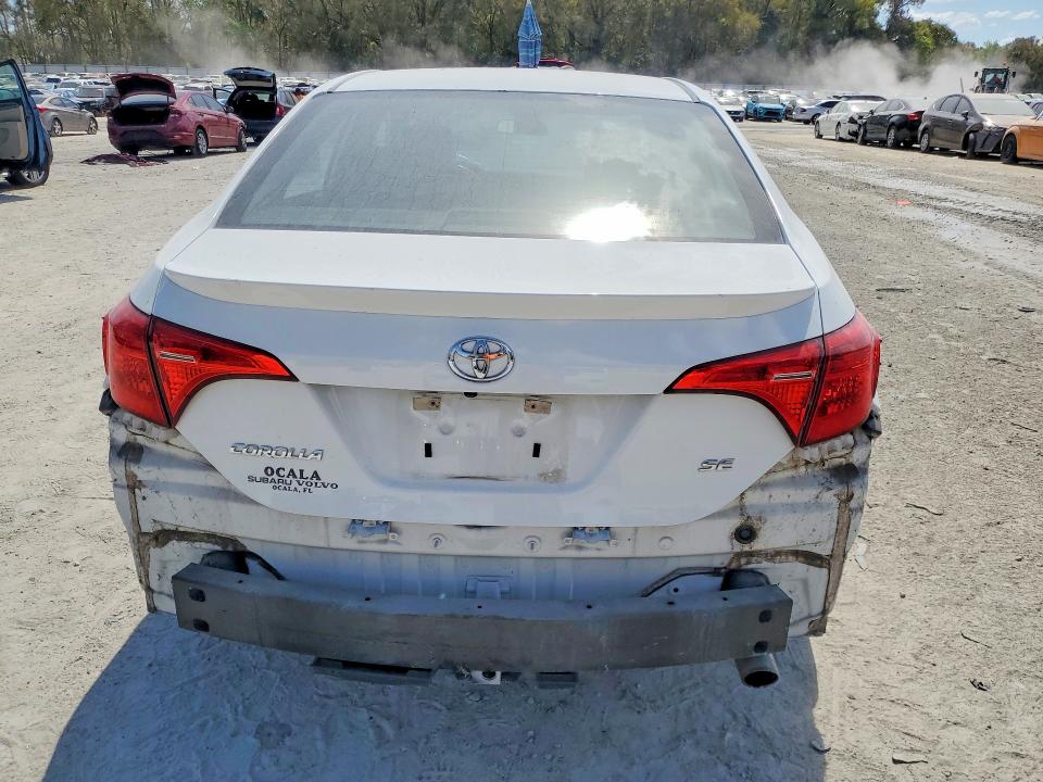 2018 Toyota Corolla მანქანა იყიდება აუქციონზე, vin: 5YFBURHE3JP798955, აუქციონის ნომერი: 42018806