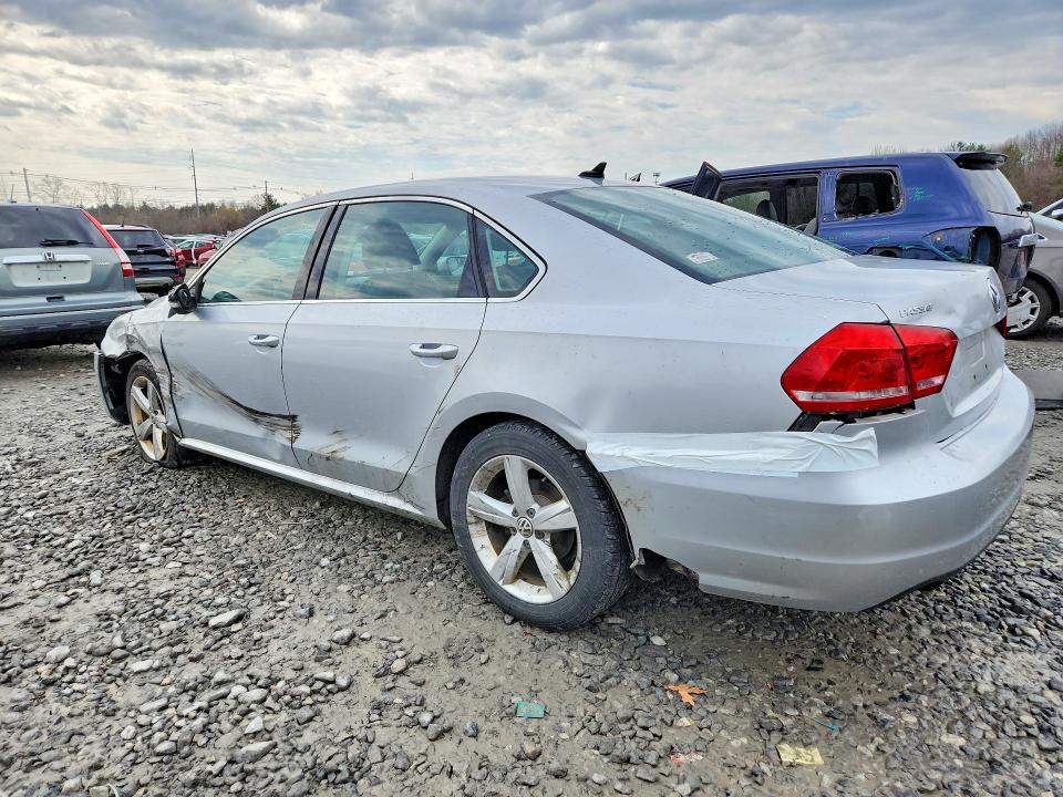47422286 :رقم المزاد ، 1VWAT7A31FC087912 vin ، 2015 Volkswagen Passat مزاد بيع