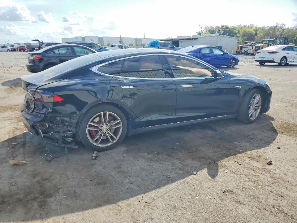 Aukcja sprzedaży 2015 Tesla Model S, vin: 5YJSA1H15FFP71556, numer aukcji: 45678946