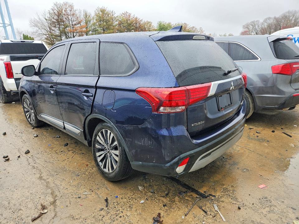Продаж на аукціоні авто 2019 Mitsubishi Outlander, vin: JA4AD3A38KZ003255, номер лоту: 46991606