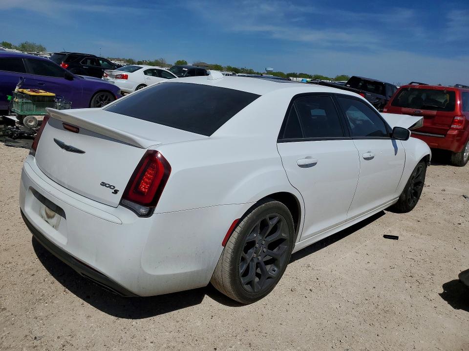 2020 Chrysler 300 მანქანა იყიდება აუქციონზე, vin: 2C3CCABT6LH141869, აუქციონის ნომერი: 46628066