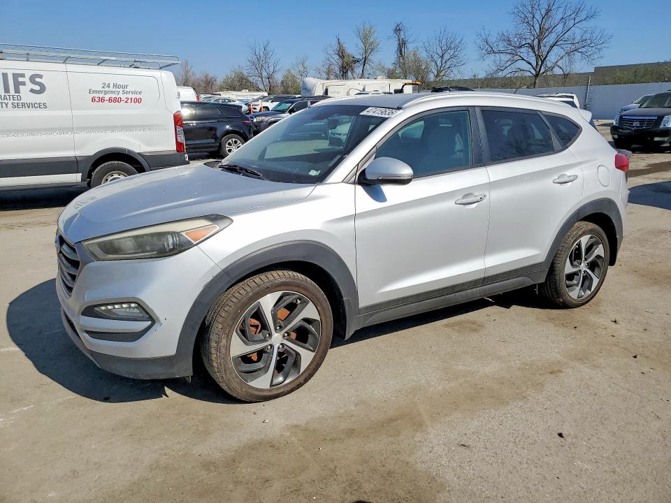 Продажа на аукционе авто 2016 Hyundai Tucson, vin: KM8J3CA27GU057372, номер лота: 47419636