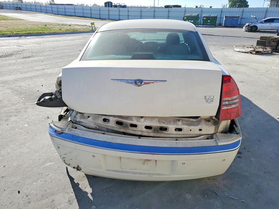 2006 Chrysler 300c მანქანა იყიდება აუქციონზე, vin: 2C3LA63H36H242658, აუქციონის ნომერი: 47267186