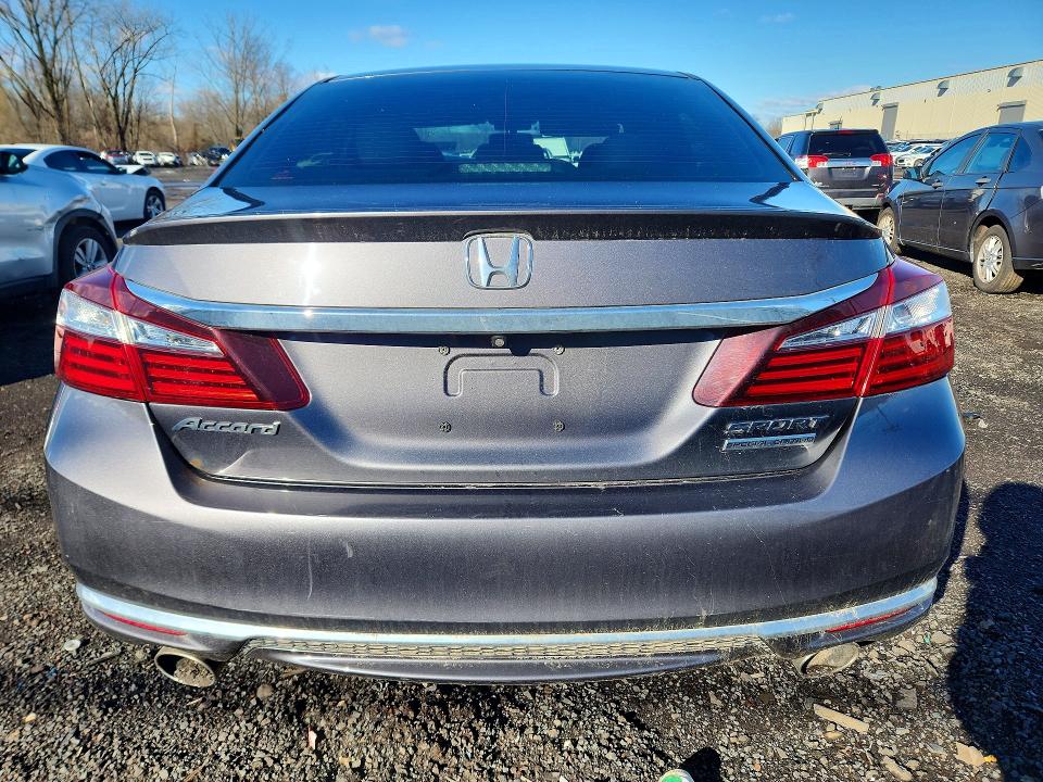 Продаж на аукціоні авто 2017 Honda Accord, vin: 1HGCR2F15HA015955, номер лоту: 46162596