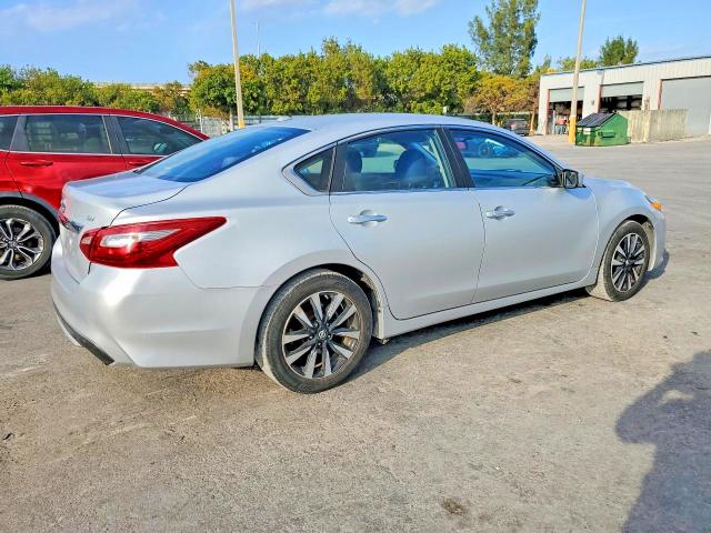 Продаж на аукціоні авто 2018 Nissan Altima, vin: 1N4AL3AP6JC234965, номер лоту: 46733916