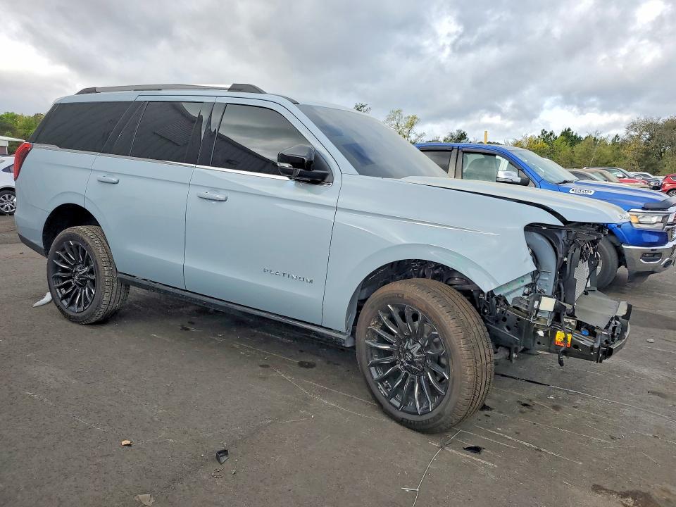 Продажа на аукционе авто 2025 Ford Expedition, vin: 1FMJU1M89SEA73920, номер лота: 41981116