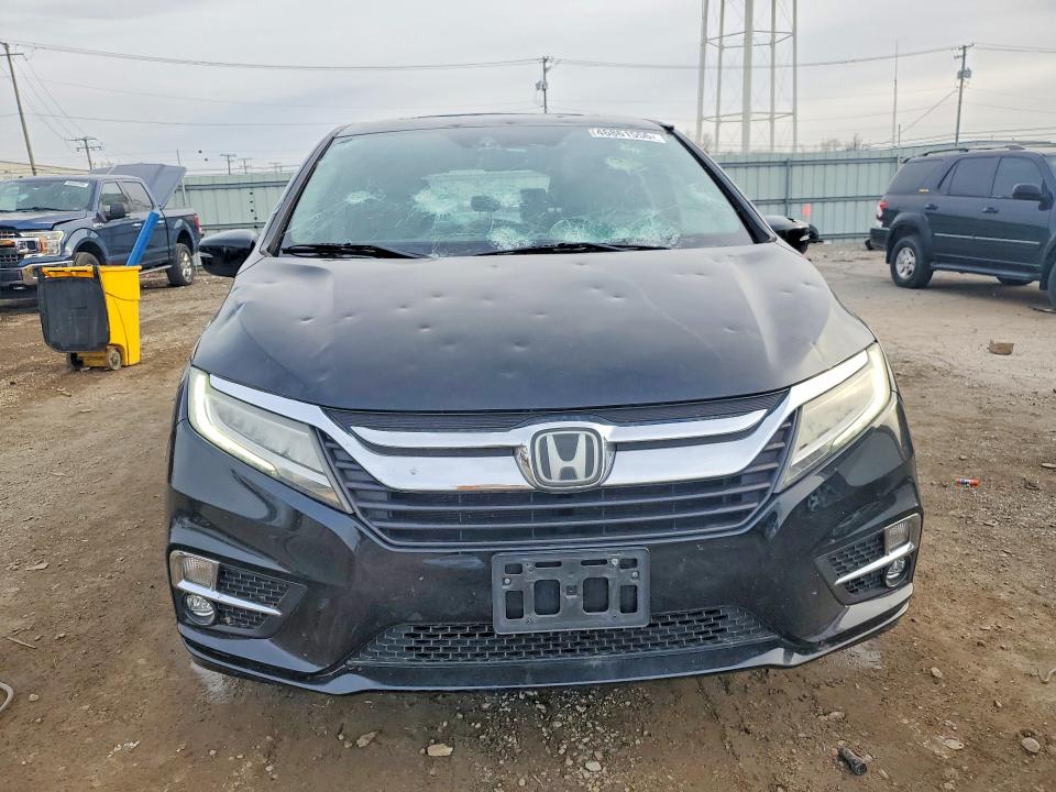 46861556 :رقم المزاد ، 5FNRL6H82JB043656 vin ، 2018 Honda Odyssey مزاد بيع