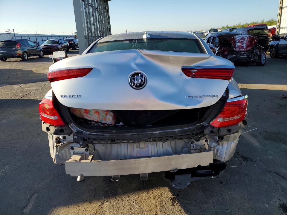 2018 Buick Lacrosse მანქანა იყიდება აუქციონზე, vin: 1G4ZP5SZ7JU135610, აუქციონის ნომერი: 45728576
