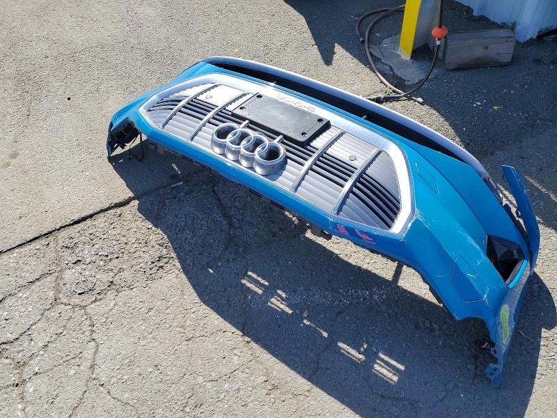 Продажа на аукционе авто 2019 Audi E-tron, vin: WA1VAAGEXKB010322, номер лота: 79940285