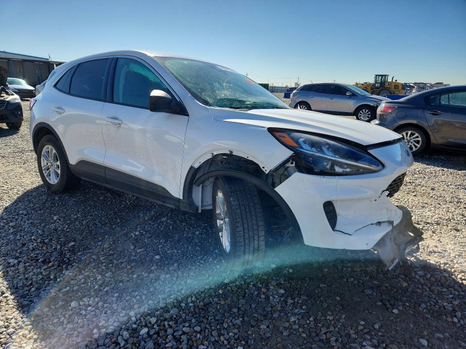 Продажа на аукционе авто 2022 Ford Escape, vin: 1FMCU9G64NUA62240, номер лота: 79821335