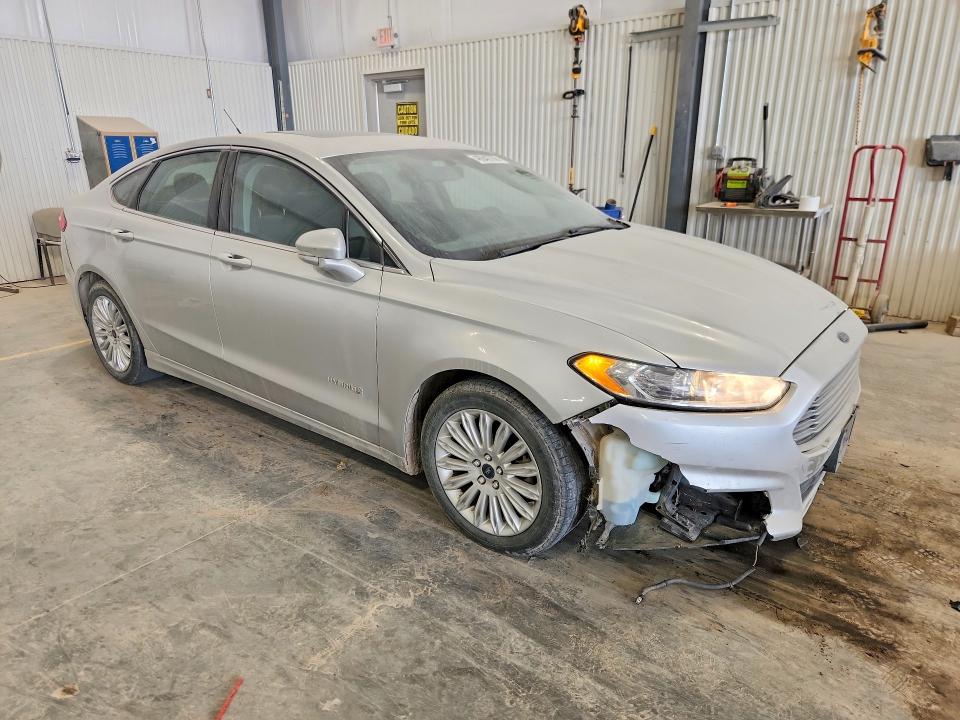 46943736 :رقم المزاد ، 3FA6P0LUXER247494 vin ، 2014 Ford Fusion Hybrid مزاد بيع