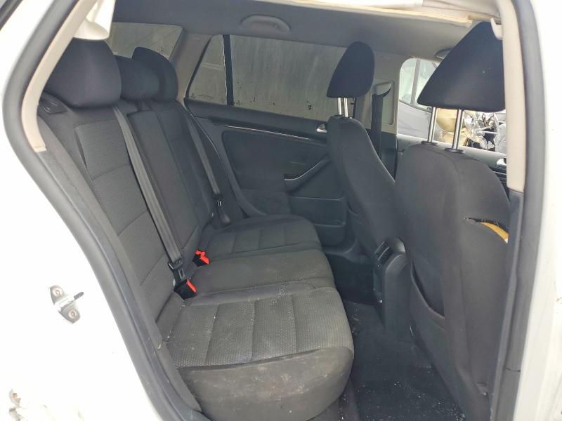 75269395 :رقم المزاد ، 3VWML7AJ0EM621037 vin ، 2014 Volkswagen Jetta مزاد بيع