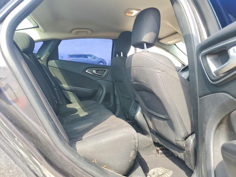 47968396 :رقم المزاد ، 1C3CCCAB1FN694283 vin ، 2015 Chrysler 200 مزاد بيع