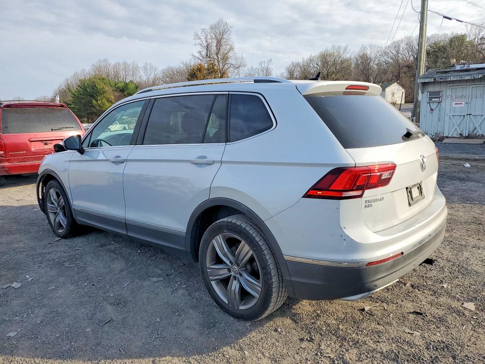 Продаж на аукціоні авто 2018 Volkswagen Tiguan, vin: 3VV4B7AX3JM214092, номер лоту: 48242186