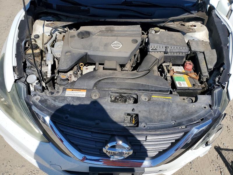 2015 Nissan Altima მანქანა იყიდება აუქციონზე, vin: 1N4AL3AP0FC273560, აუქციონის ნომერი: 46959196