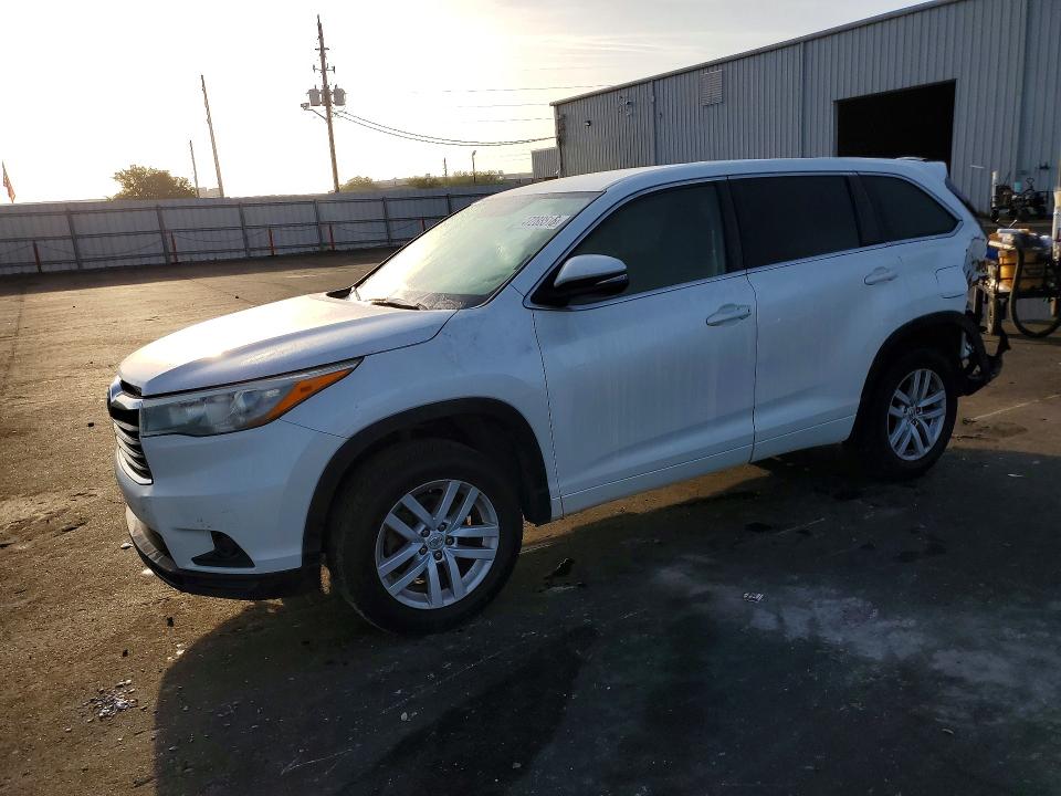 47288516 :رقم المزاد ، 5TDZARFHXFS015021 vin ، 2015 Toyota Highlander مزاد بيع