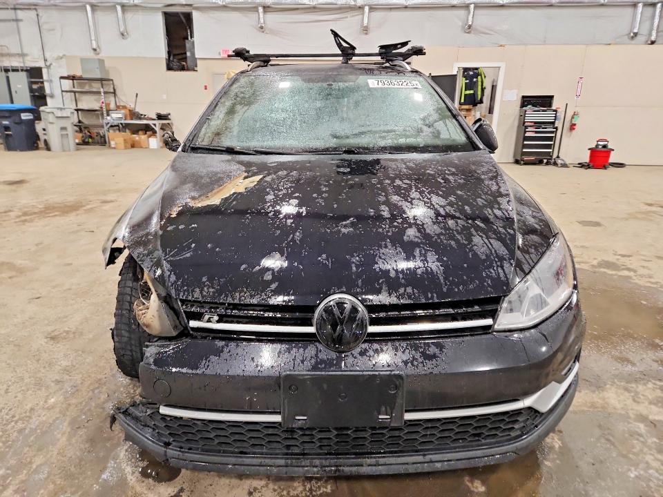 2017 Volkswagen Golf Alltrack მანქანა იყიდება აუქციონზე, vin: 3VWM17AU5HM523688, აუქციონის ნომერი: 79363225