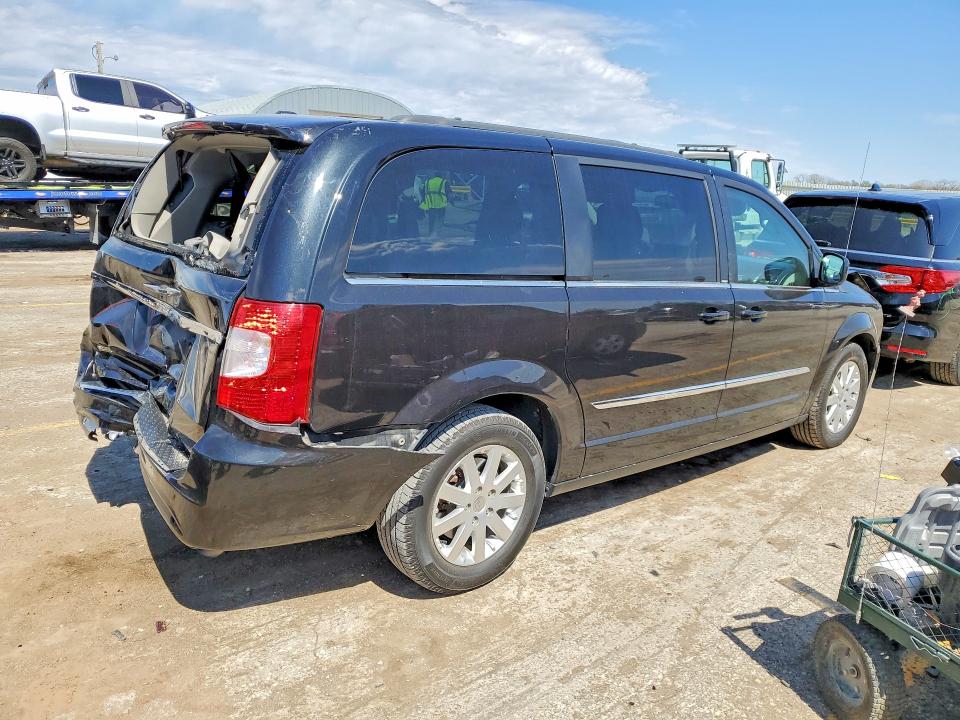 47927346 :رقم المزاد ، 2C4RC1BG3DR776312 vin ، 2013 Chrysler Town & Country مزاد بيع