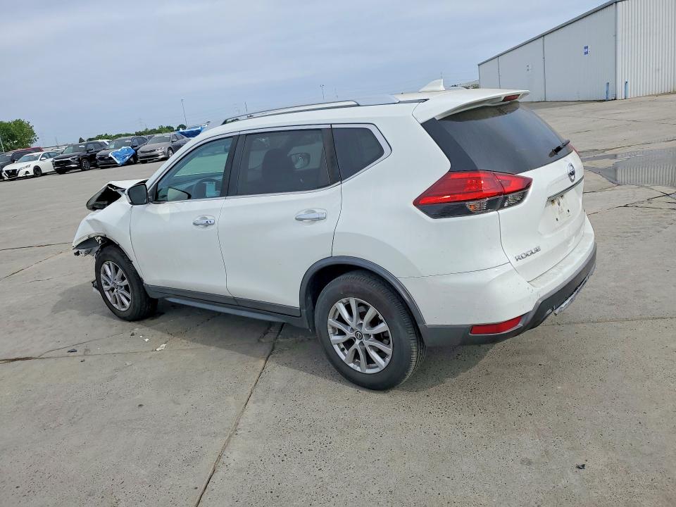 47697546 :رقم المزاد ، KNMAT2MV5HP581379 vin ، 2017 Nissan Rogue مزاد بيع