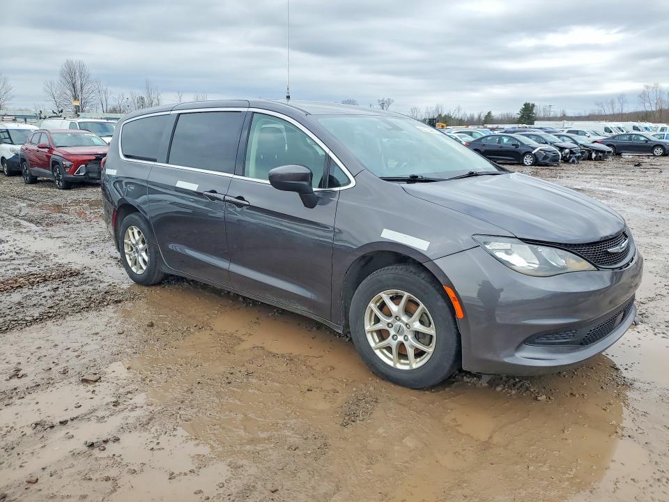 41627636 :رقم المزاد ، 2C4RC1CG1NR105558 vin ، 2022 Chrysler Voyager مزاد بيع
