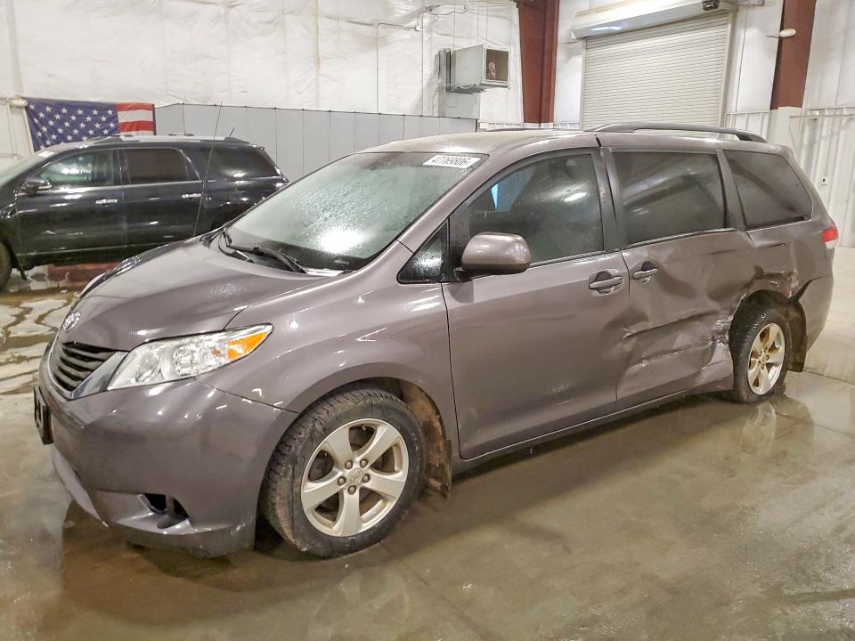 Aukcja sprzedaży 2013 Toyota Sienna, vin: 5TDKK3DC8DS345711, numer aukcji: 47769806