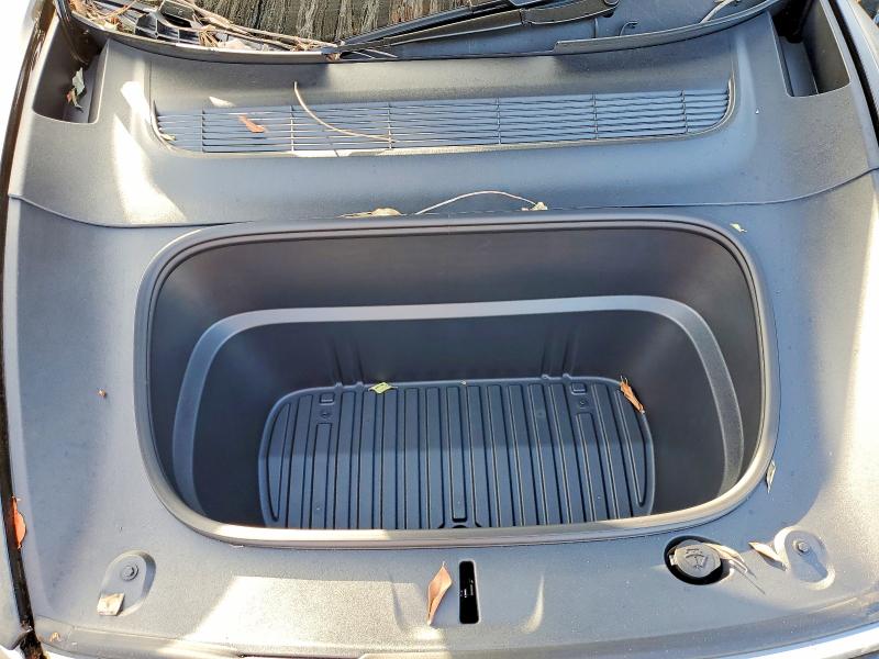47337316 :رقم المزاد ، 7SAYGDED1TF560166 vin ، 2026 Tesla Model Y مزاد بيع