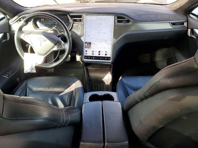 41607356 :رقم المزاد ، 5YJSA1E21GF130063 vin ، 2016 Tesla Model S مزاد بيع