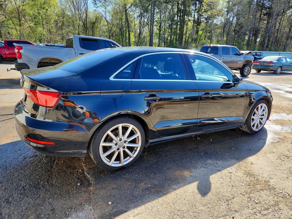 2015 Audi A3 მანქანა იყიდება აუქციონზე, vin: WAUCJGFF3F1075967, აუქციონის ნომერი: 45854896