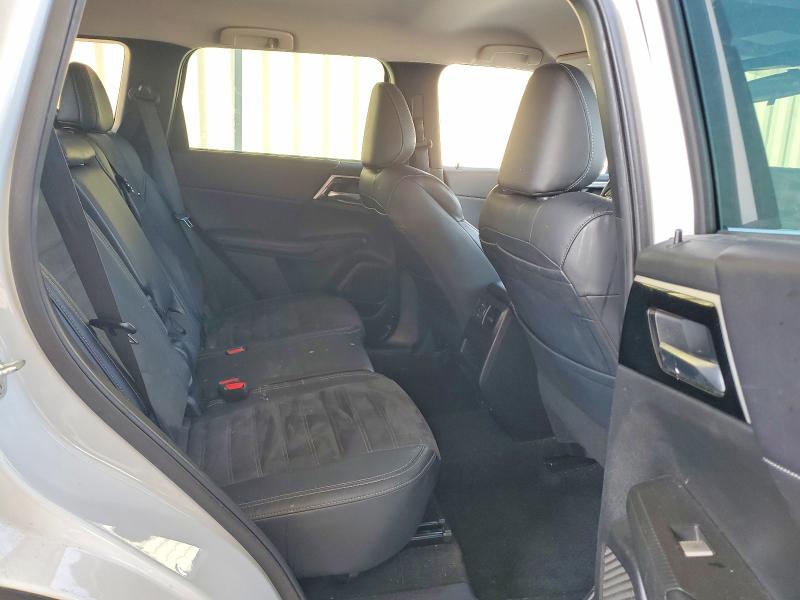 Продаж на аукціоні авто 2023 Mitsubishi Outlander, vin: JA4J3UA88PZ026210, номер лоту: 41997816