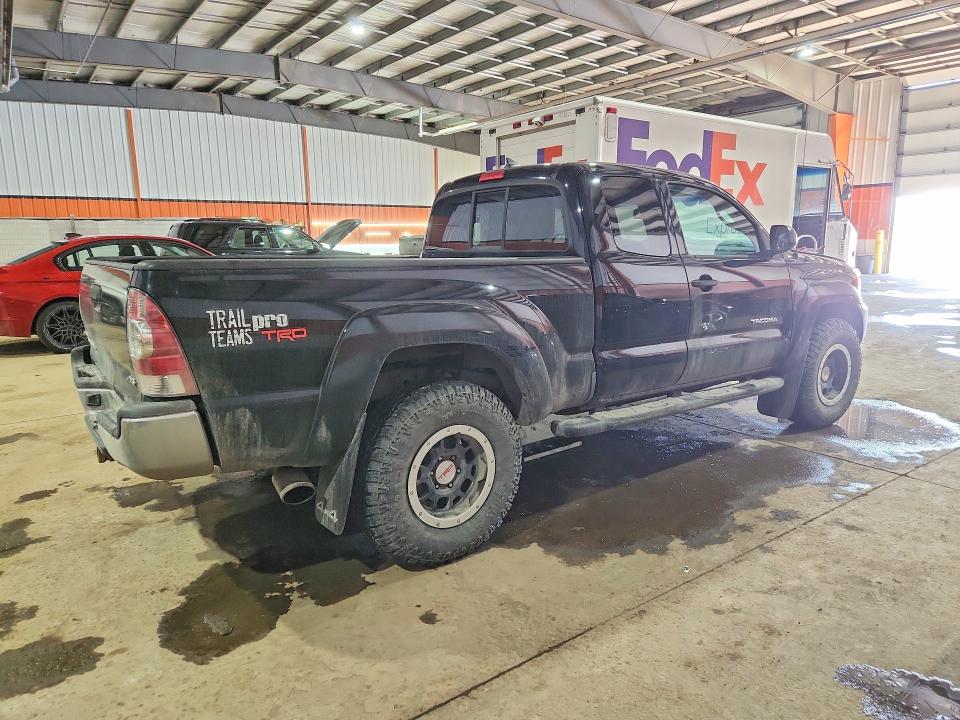 Продажа на аукционе авто 2015 Toyota Tacoma, vin: 5TFUU4EN8FX117102, номер лота: 47256756