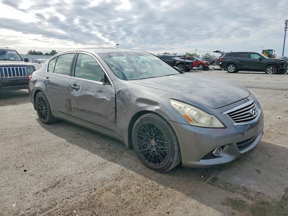 46358916 :رقم المزاد ، JN1CV6AP1FM501951 vin ، 2015 Infiniti Q40 مزاد بيع