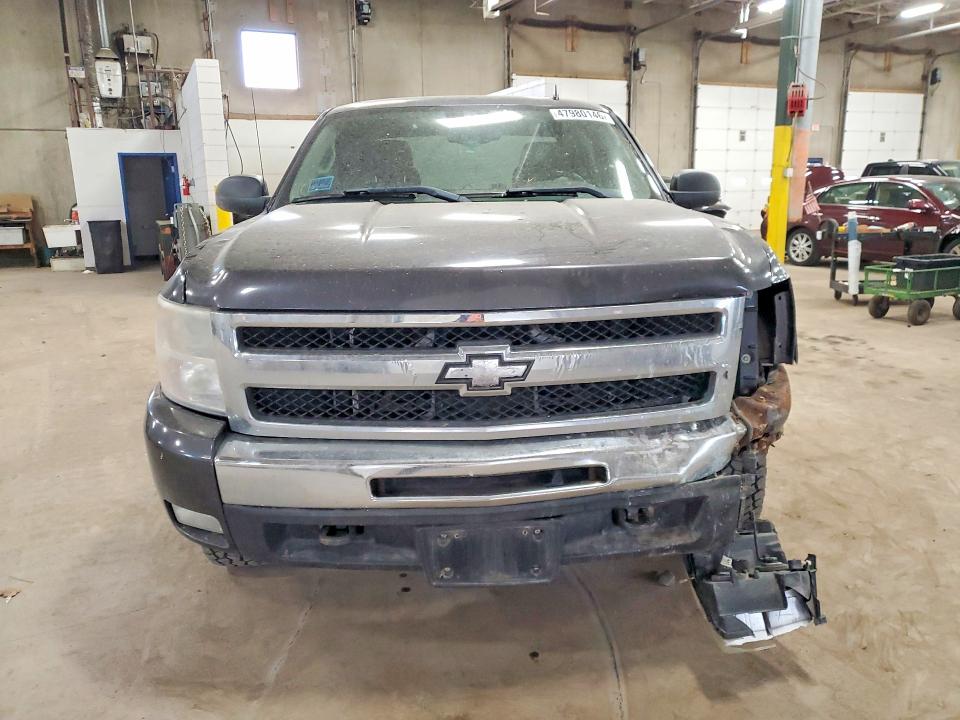 Продаж на аукціоні авто 2011 Chevrolet Silverado, vin: 1GCRKSE3XBZ317203, номер лоту: 47980146