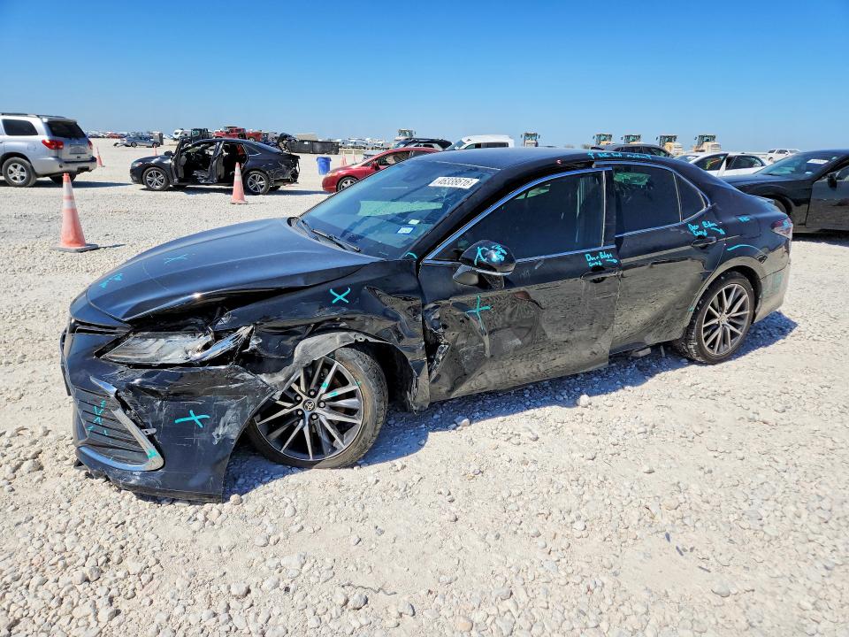 2021 Toyota Camry მანქანა იყიდება აუქციონზე, vin: 4T1F11AK6MU542095, აუქციონის ნომერი: 46338616