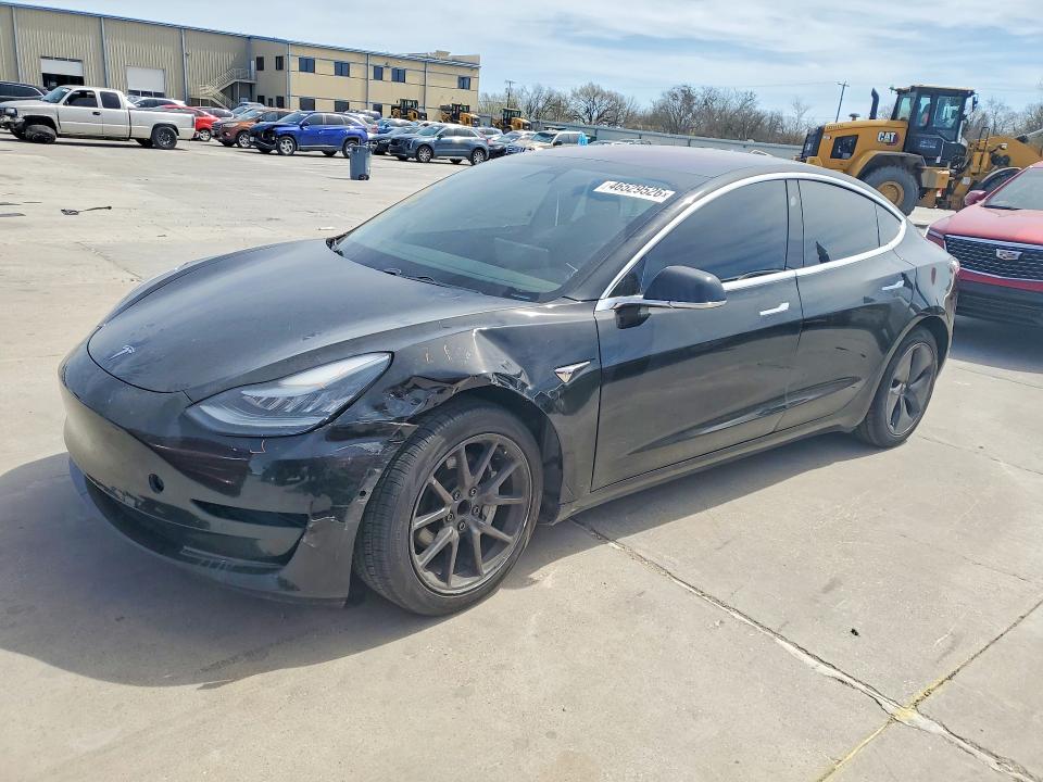 46529526 :رقم المزاد ، 5YJ3E1EA4KF189987 vin ، 2019 Tesla Model 3 مزاد بيع