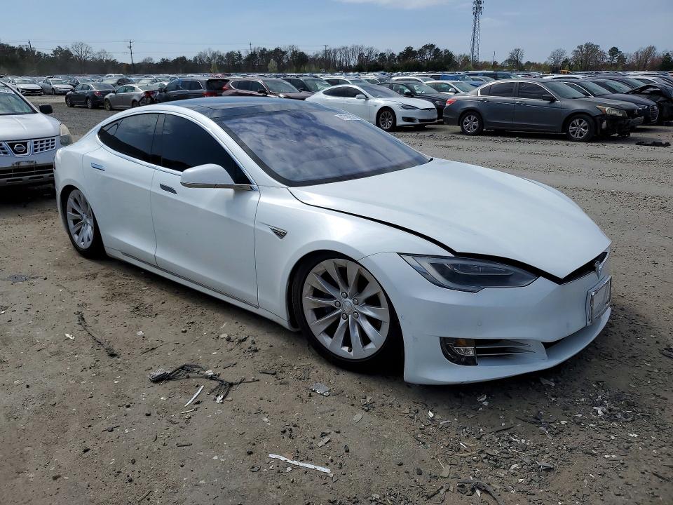 2016 Tesla Model S მანქანა იყიდება აუქციონზე, vin: 5YJSA1E2XGF155947, აუქციონის ნომერი: 47745266