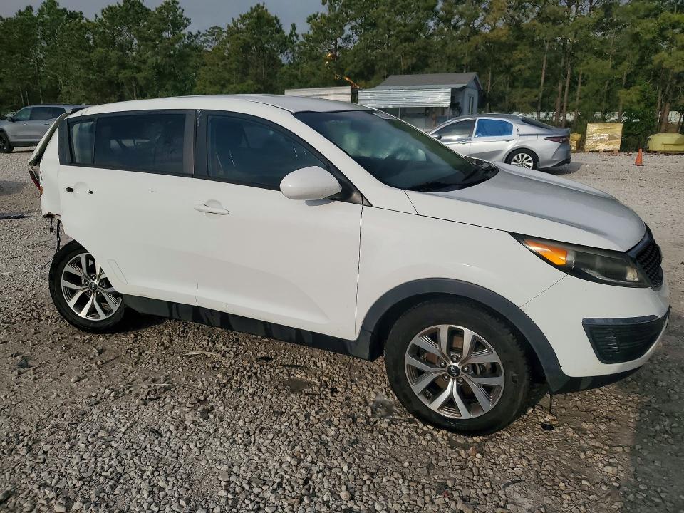 2014 Kia Sportage მანქანა იყიდება აუქციონზე, vin: KNDPB3AC4E7664352, აუქციონის ნომერი: 48257046