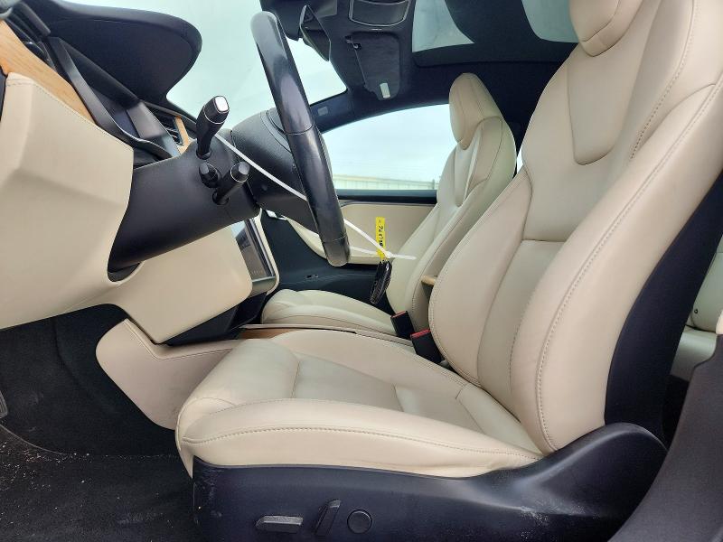 76513825 :رقم المزاد ، 5YJSA1E29LF364901 vin ، 2020 Tesla Model S مزاد بيع