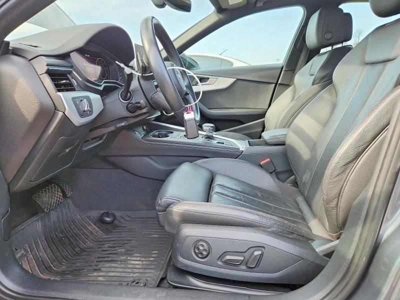 Продажа на аукционе авто 2019 Audi A4, vin: WAUENAF4XKN005653, номер лота: 77806205
