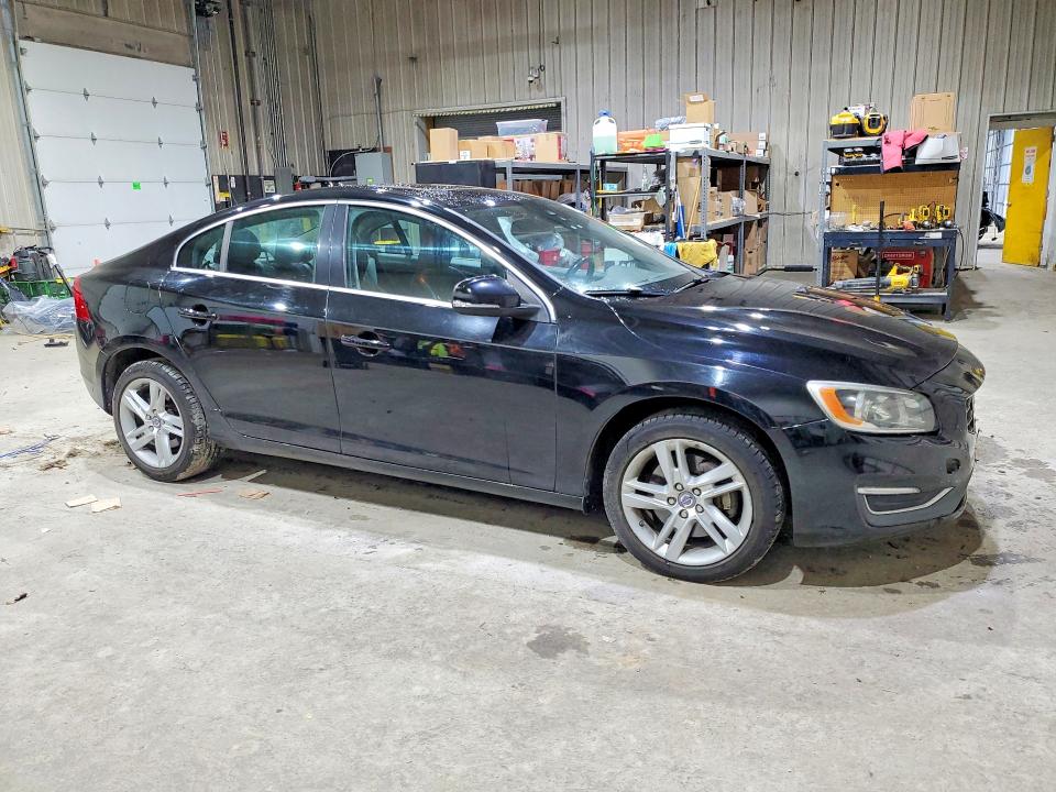 2014 Volvo S60 მანქანა იყიდება აუქციონზე, vin: YV1612FS7E2275916, აუქციონის ნომერი: 46873996