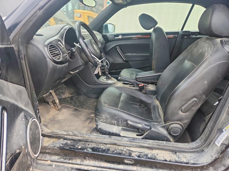 41772066 :رقم المزاد ، 3VW517AT9FM814672 vin ، 2015 Volkswagen Beetle مزاد بيع