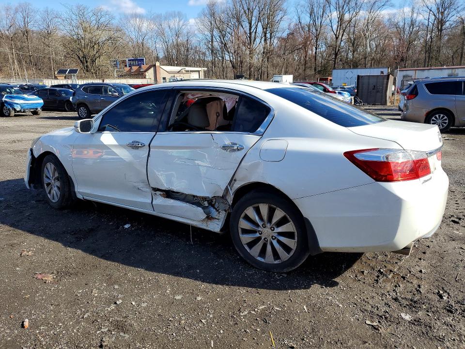 2015 Honda Accord მანქანა იყიდება აუქციონზე, vin: 1HGCR3F81FA004886, აუქციონის ნომერი: 76287675