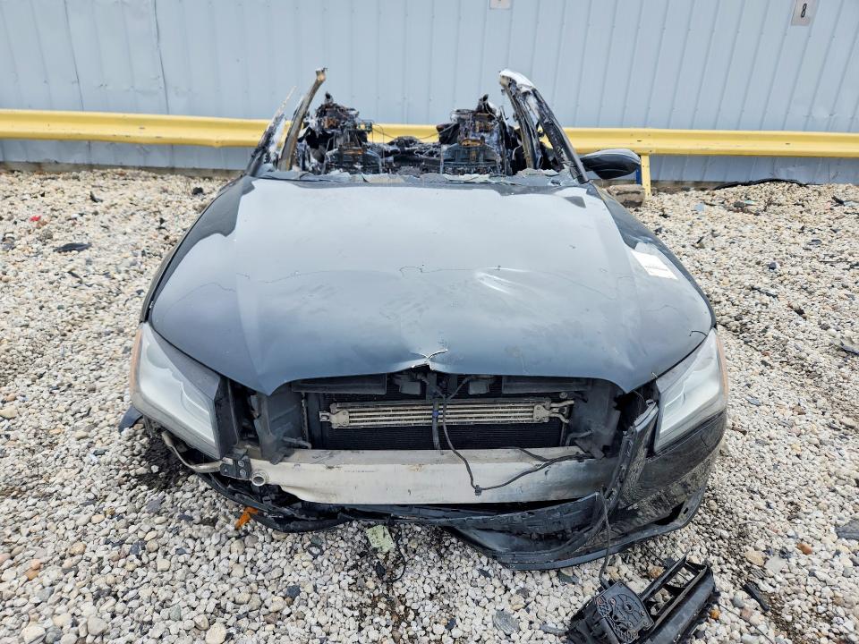 41877386 :رقم المزاد ، WAUAVAFD2BN016306 vin ، 2011 Audi A8 مزاد بيع