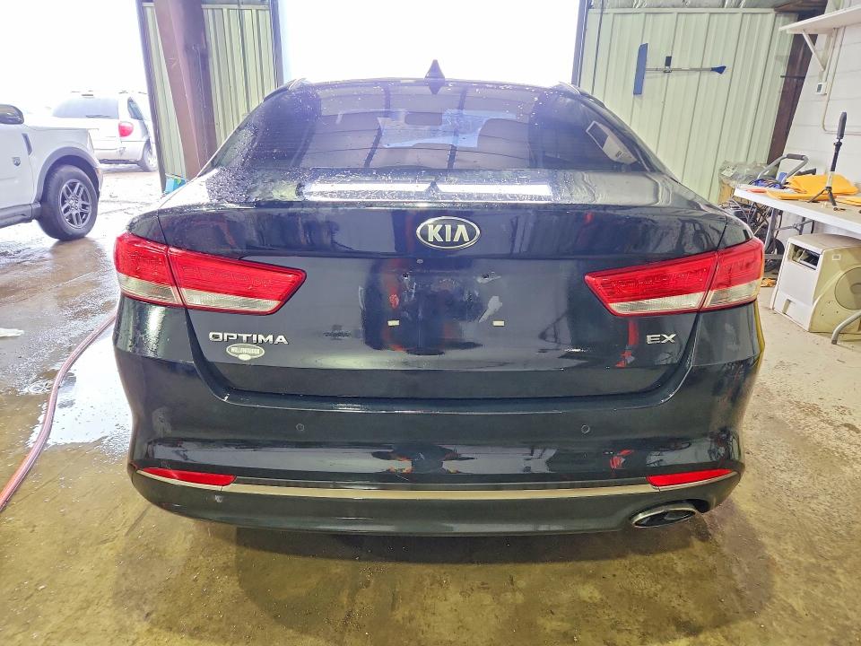 Aukcja sprzedaży 2018 Kia Optima, vin: 5XXGU4L32JG195549, numer aukcji: 79828125