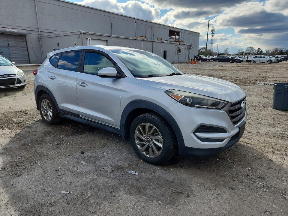 46555336 :رقم المزاد ، KM8J23A47GU257317 vin ، 2016 Hyundai Tucson مزاد بيع