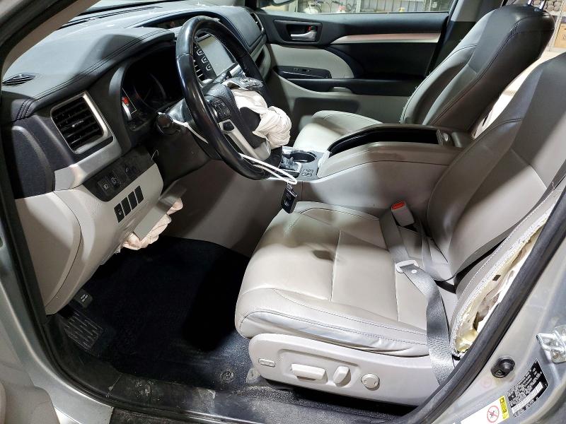 46449026 :رقم المزاد ، 5TDJZRFH2JS812300 vin ، 2018 Toyota Highlander مزاد بيع
