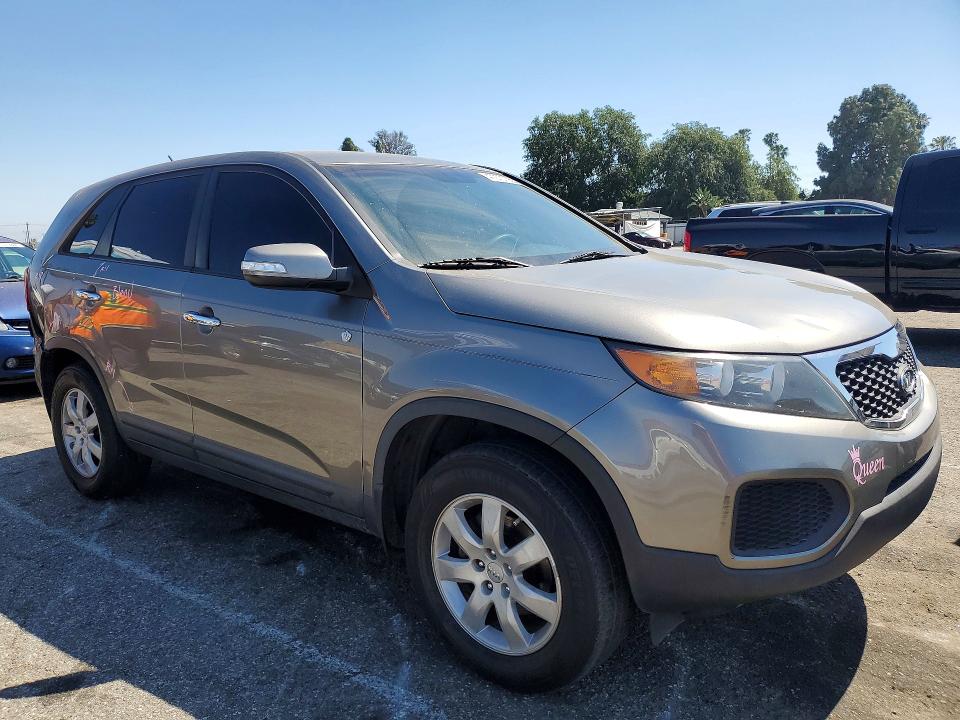 47273736 :رقم المزاد ، 5XYKT3A19DG379234 vin ، 2013 Kia Sorento مزاد بيع