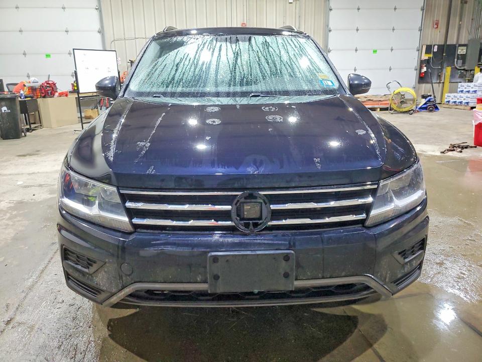 2021 Volkswagen Tiguan მანქანა იყიდება აუქციონზე, vin: 3VV2B7AX0MM042518, აუქციონის ნომერი: 46153576