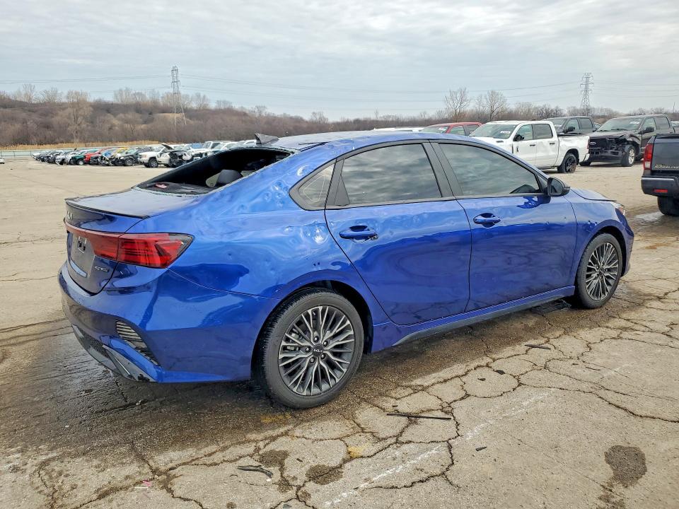 2024 Kia Forte მანქანა იყიდება აუქციონზე, vin: 3KPF54AD6RE796407, აუქციონის ნომერი: 47123926